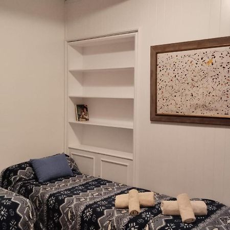 Atico Soleado Apartment L'Hospitalet de Llobregat Bagian luar foto