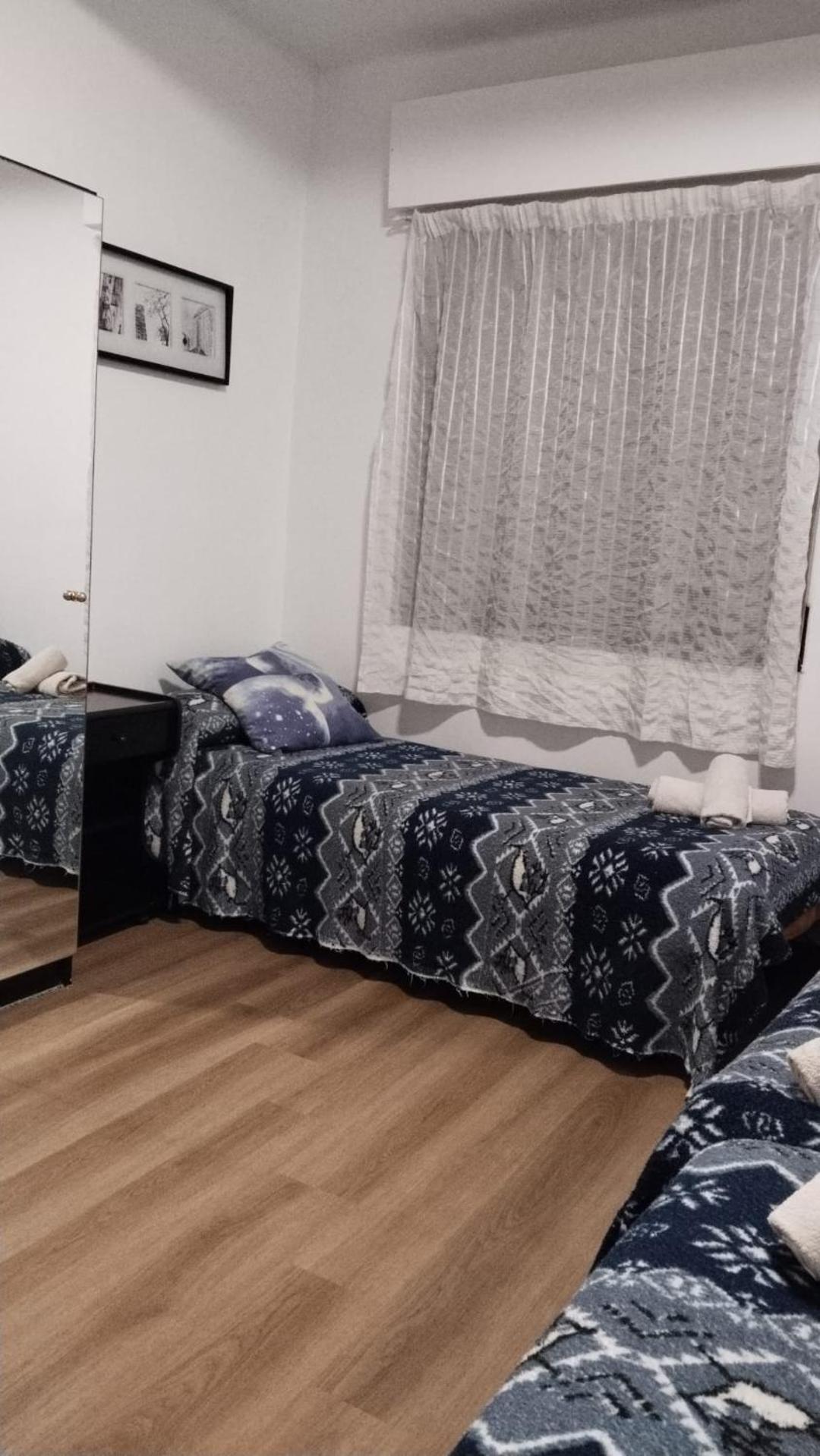 Atico Soleado Apartment L'Hospitalet de Llobregat Bagian luar foto